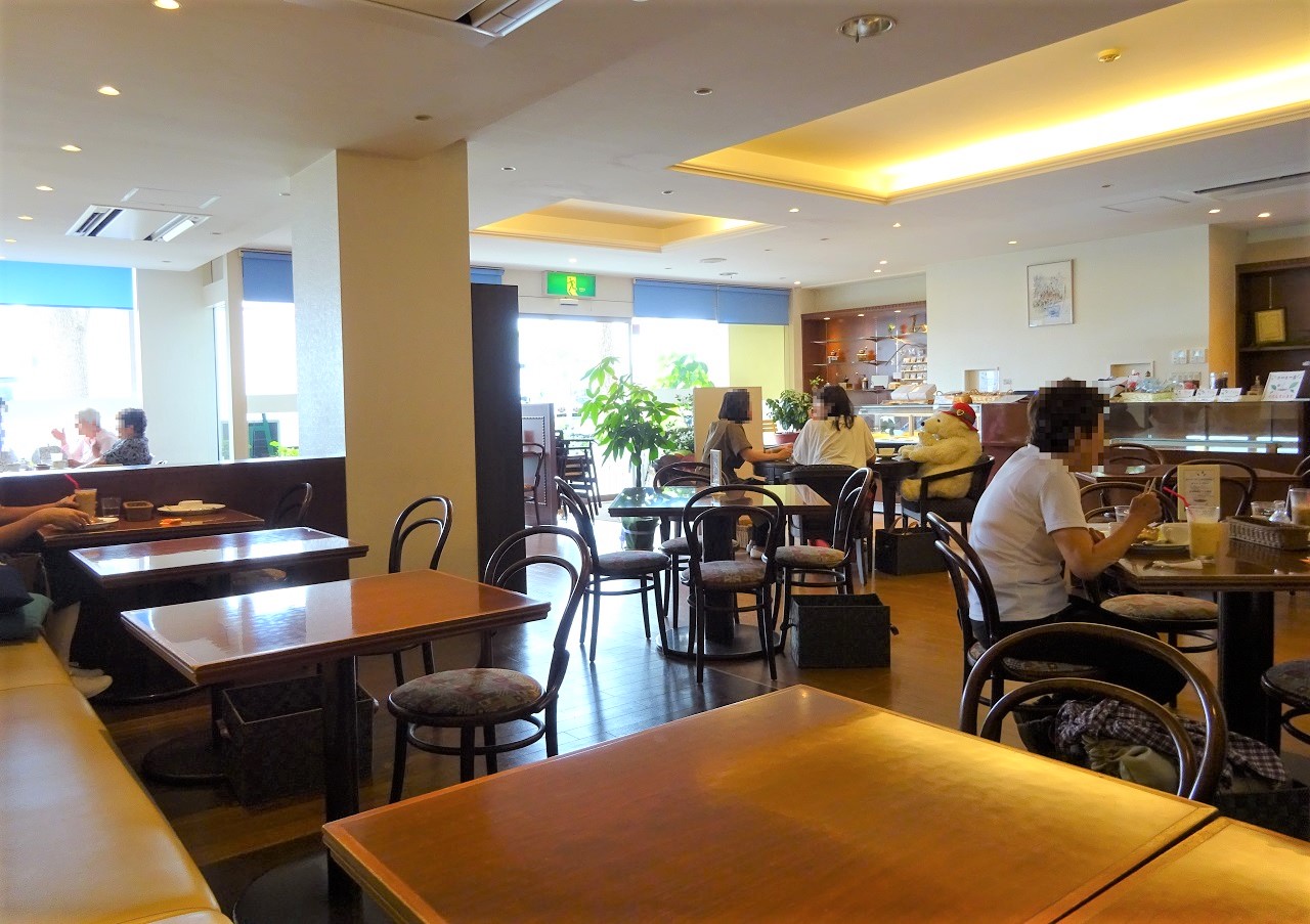 伊丹市 カフェトリスタンが Cafe Cuore カフェ クオーレ になってリニューアルオープン 金 土の夜営業計画中 喫煙ルームで完全分煙 号外net 伊丹市
