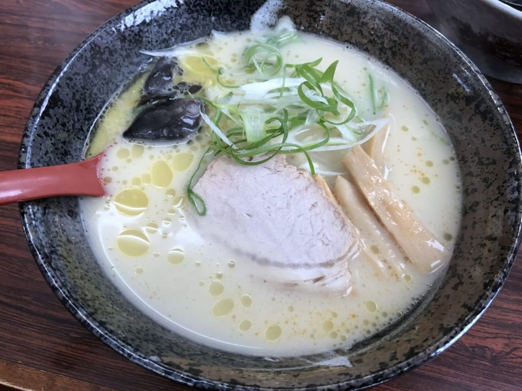 鶏白湯ラーメン　イメージ