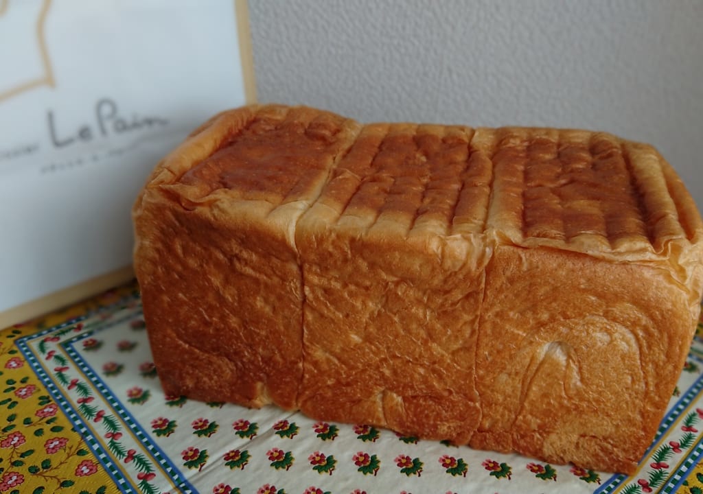 パティシエルパンの生食パン