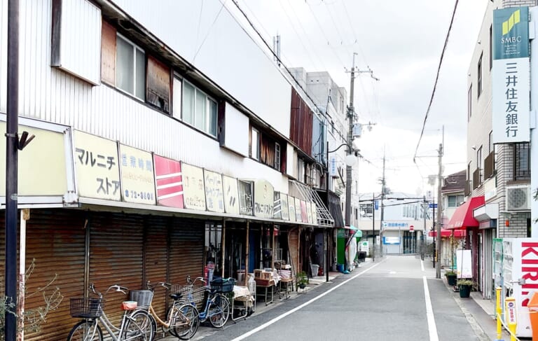 阪急稲野駅 ハニカムカフェ