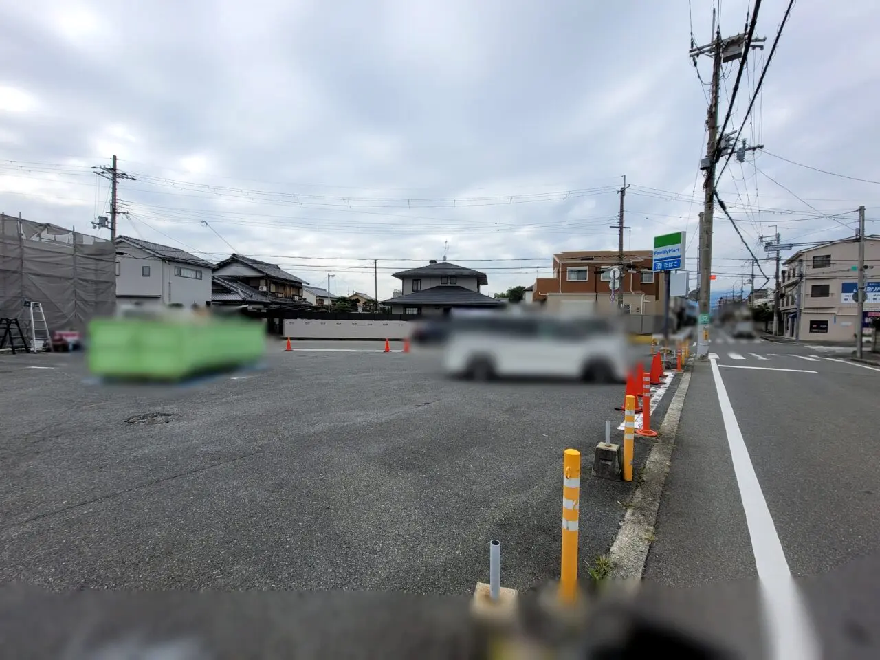 ファミリーマート伊丹野間二丁目店