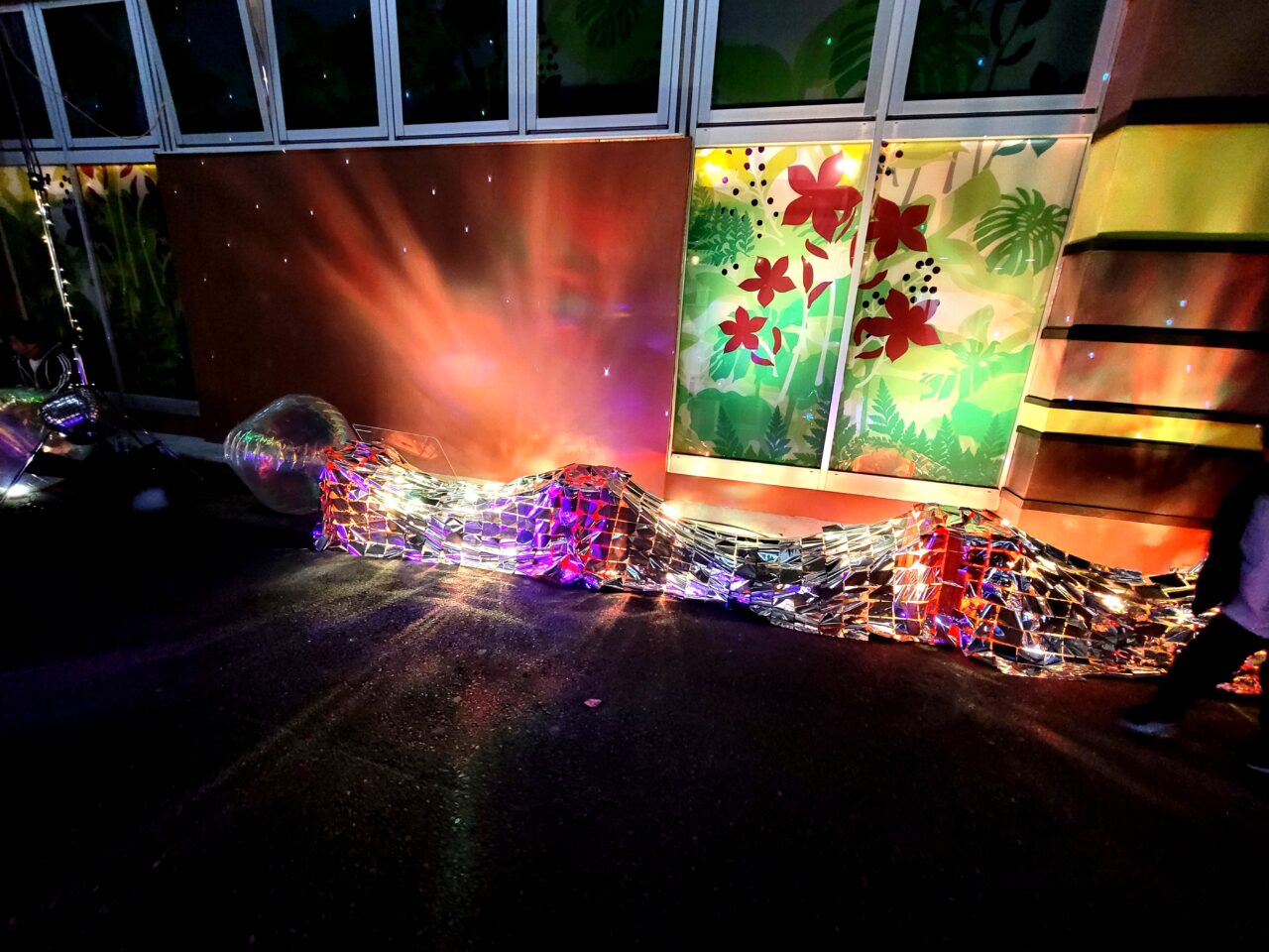 イタミヲテラス