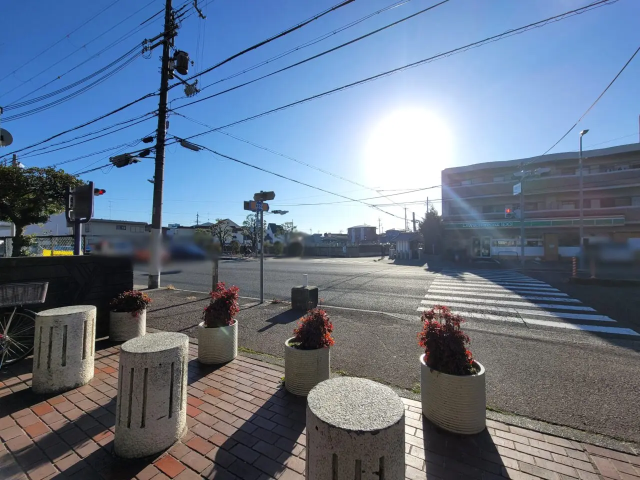 ローソンストア100伊丹松ヶ丘店