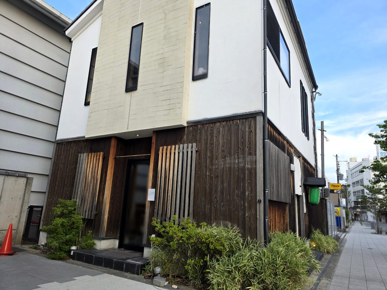 串の助 kura